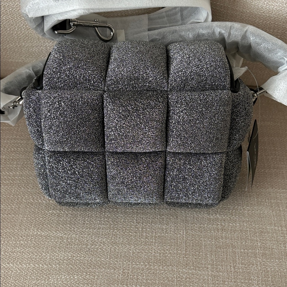 ♠️kate spade Boxxy Metallic Crossbody Bag, Silver NWT